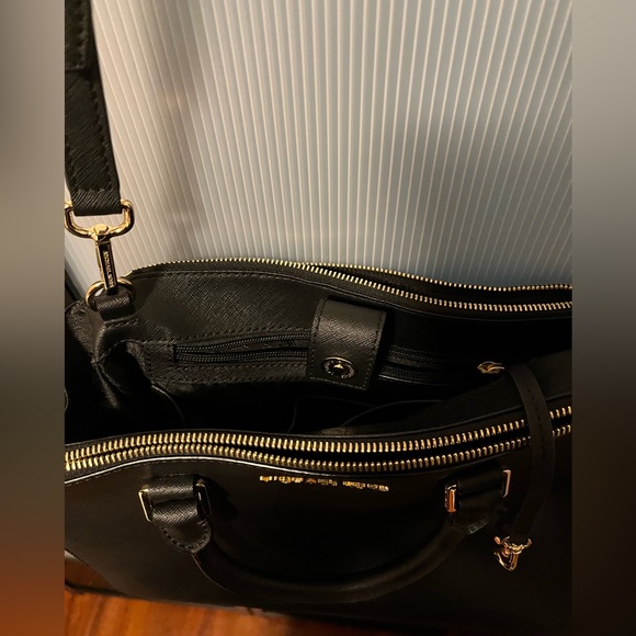Like new, Michael Kors Handbag, Black with gold zipper/button, lots of room - Picture 7 of 7
